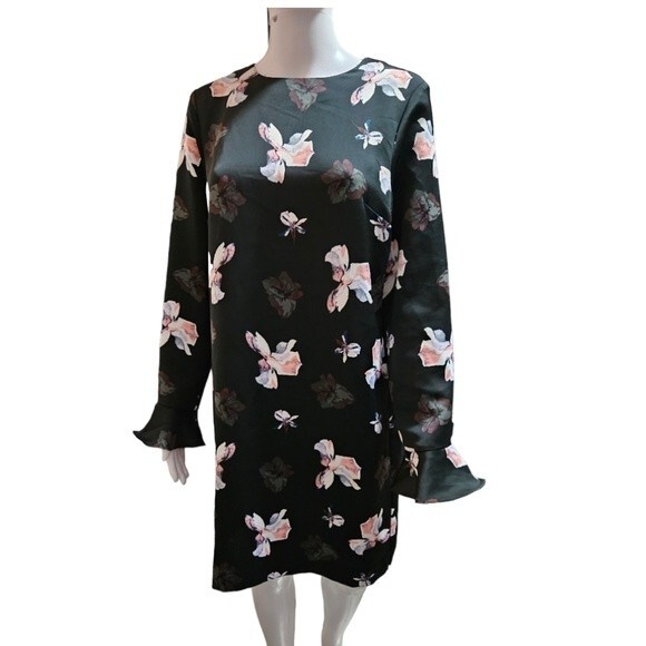 Banana Republic Floral Bell Sleeve Shift Dress - Picture 2 of 6